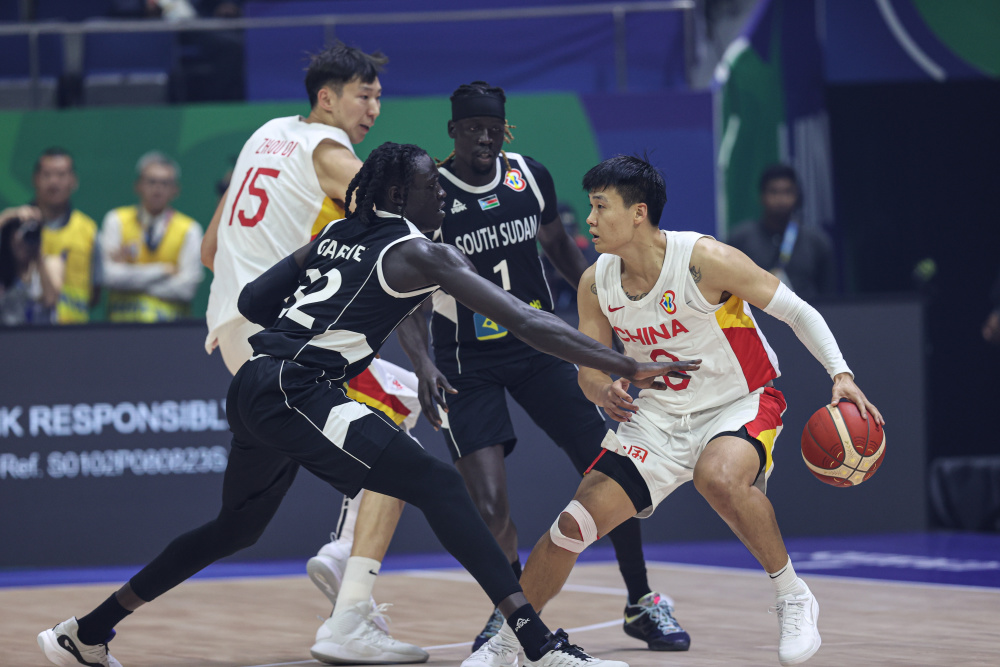 欧博官网平台-世界杯篮球比赛精彩纷呈,球迷欢欣鼓舞视频